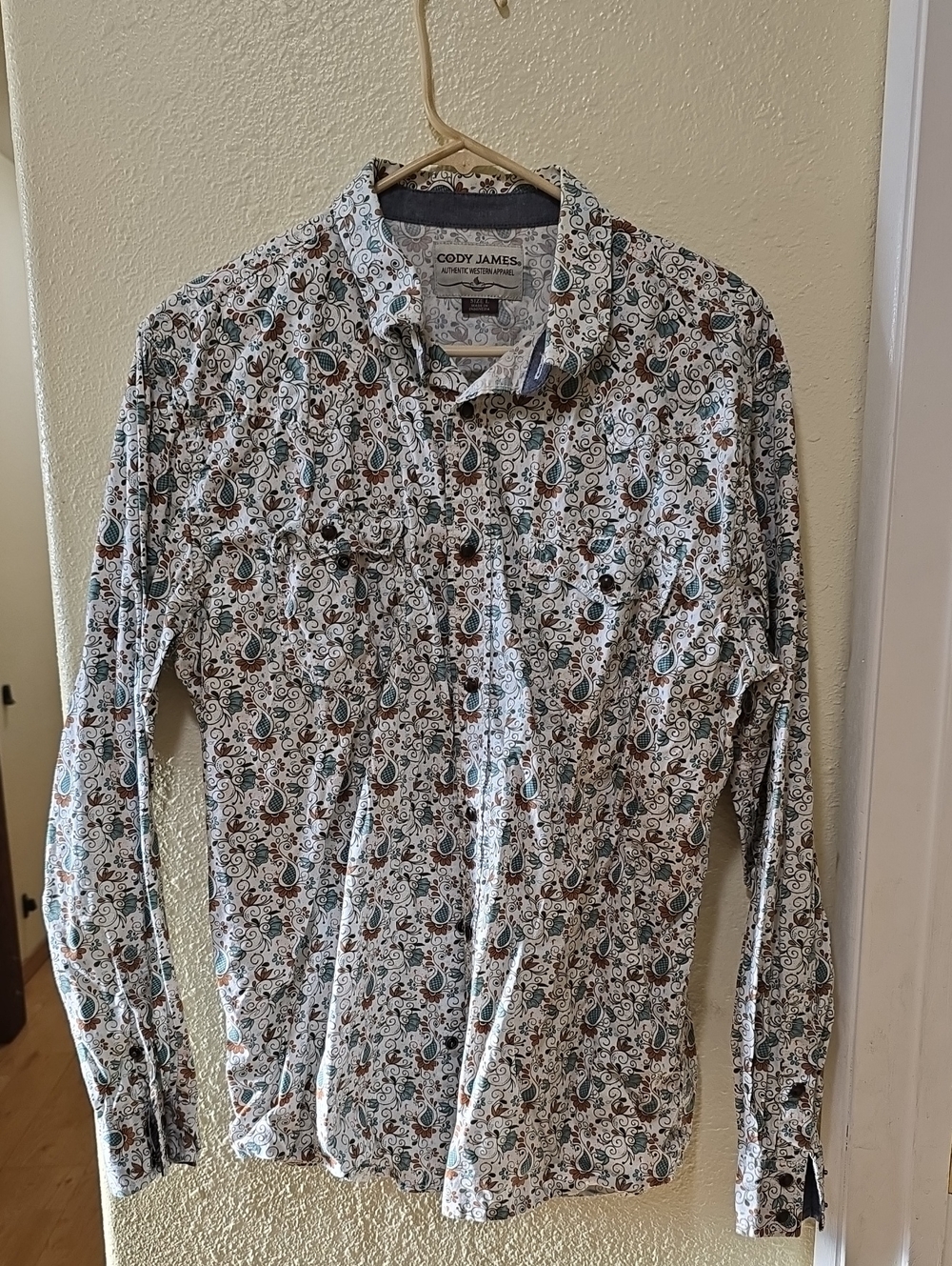 Cody James White Multi-Color Paisley Button-Up Shirt